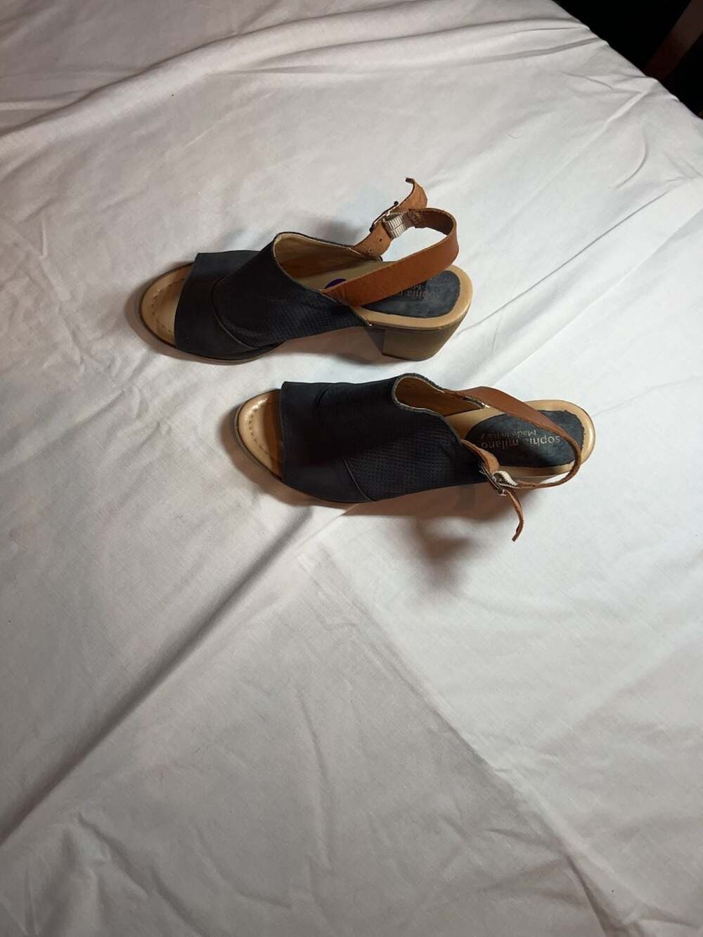 Sophia Milano Perforated Leather Slingback Block Heel Sandals Size 8.5